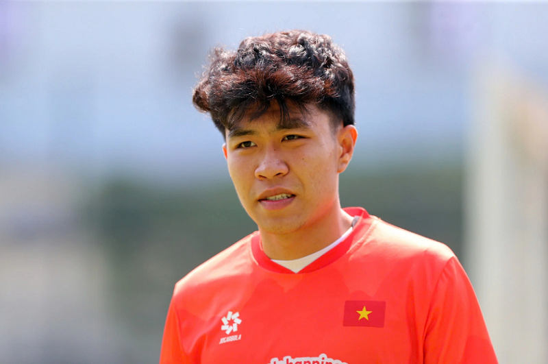 bao-indonesia-danh-gia-cao-tan-binh-tuyen-viet-nam-so-sanh-voi-sergio-ramos