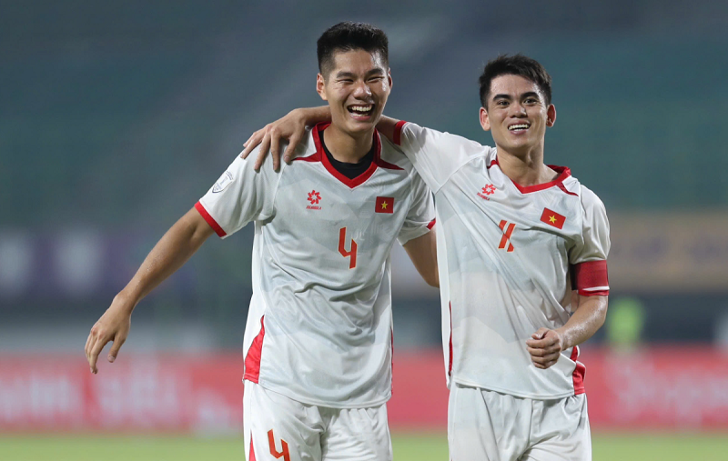 bao-indonesia-soc-truoc-cu-dup-cua-trung-ve
