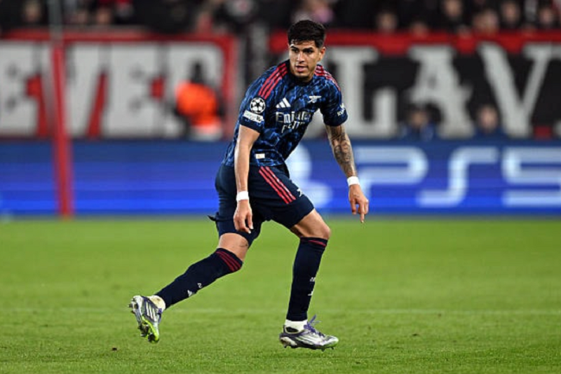 arteta-bo-ngo-tinh-trang-hincapie
